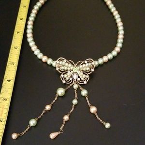 Butterfly pearl necklace